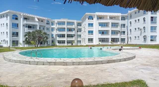 Апартаменты 1-bedroom Apartment With Pool View, Beach Experien