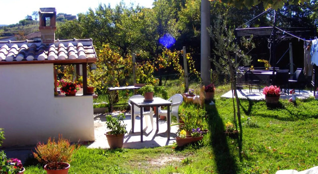 La Fontana b&b, Varaa Bed and Breakfast  