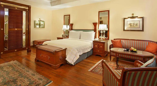 Номер Premier The Oberoi Cecil