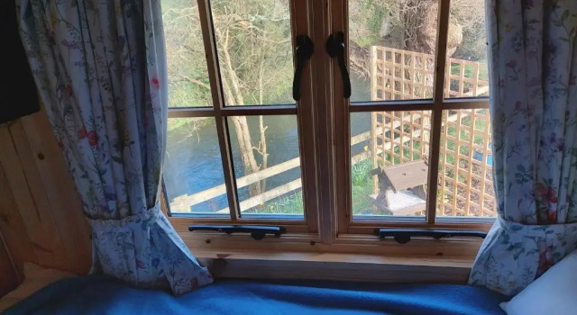 The Old Mill Shepherd's Hut, Book Feriehus Sommerhuse i Dartmoor, Hytte