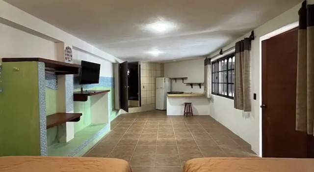 Komfortní Dvoulůžkový s manželskou postelí pokoj Marvin Suites