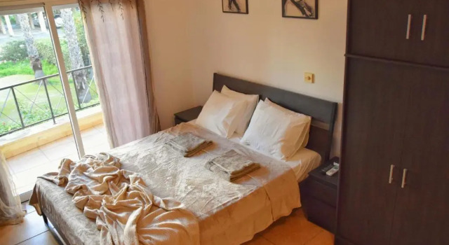 Студия Raise Cosy studio with pool in Limassol