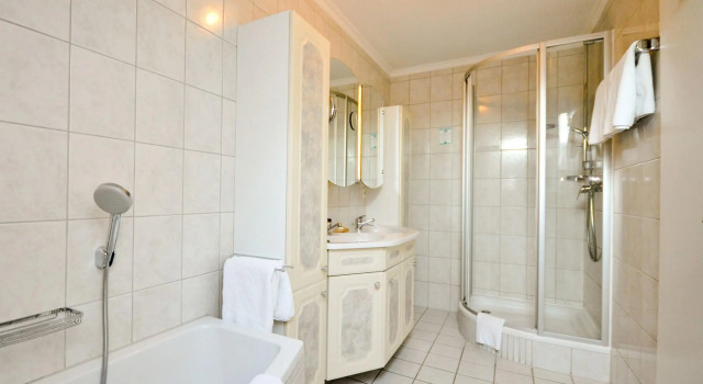 Полулюкс Hotel Quellenhof