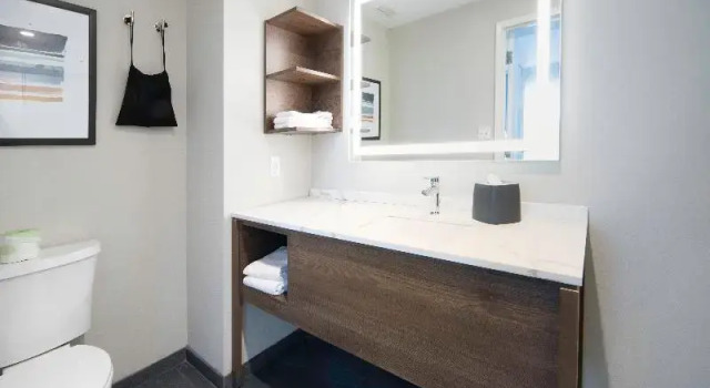 Двухместный люкс c 1 комнатой Staybridge Suites - Cincinnati East - Milford by IHG