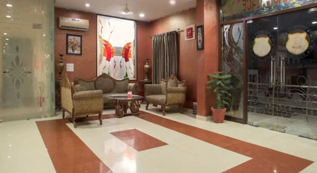 OYO Rooms 008 Near Sanctuary Road Ranthambore, Забронировать Отель Отели штата Раджастхана с парковкой, Парковка