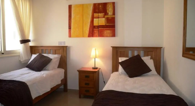 Top floor 2 bedroom apartment E101, 3 pools, sea view, FREE WIFI, Reserva ahora Apartamento Apartamentos en Peyia, Apartamento