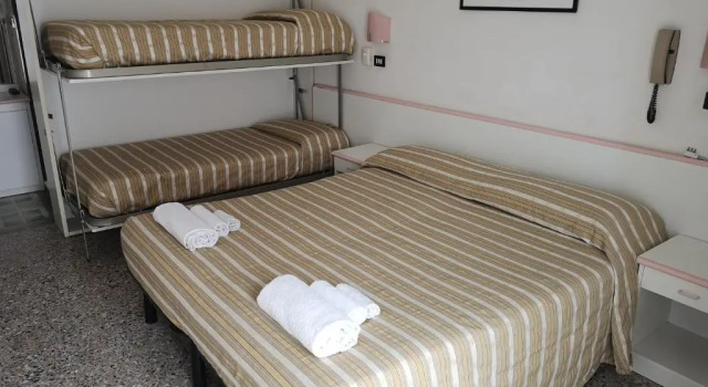 Четырёхместный номер Standard Hotel Rosy