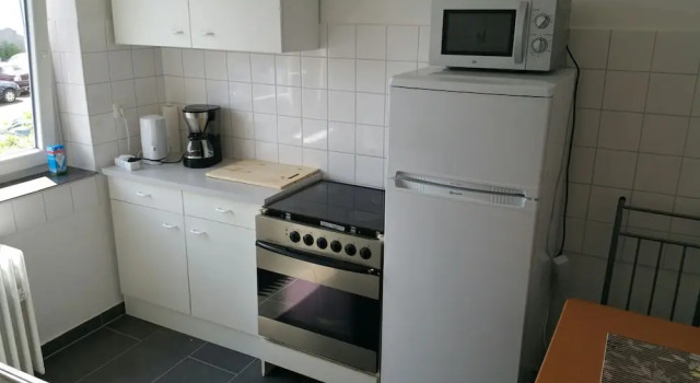 Privatzimmer EKO 2, Забронировать Гостевой дом Отели Касселя с парковкой, рядом с Музей астрономии и физики в Оранжерее, Парковка