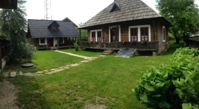 Casa Bunicii din Bucovina, Buchen Sie Hotel Vama Suceava