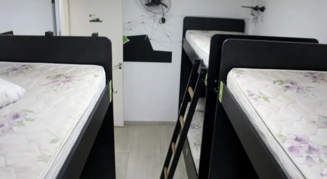Hacker Hostels, Забронировать Хостел Pari Сан-Пауло, рядом с Культурный центр «Сан-Паулу»