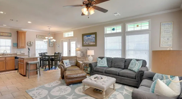 Walk to Shore: Crystal Beach Coastal Home!, Book Hotel Bolivar Peninsula Houston