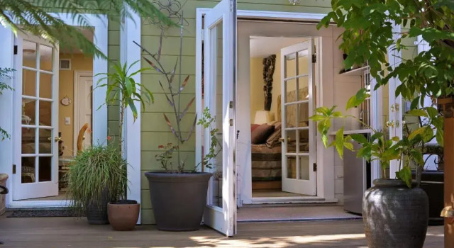 Полулюкс Noe's Nest Bed and Breakfast