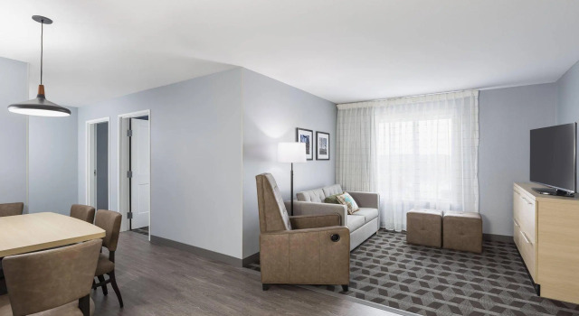 Двухместный люкс с 2 комнатами TownePlace Suites By Marriott Rochester Mayo Clinic Area