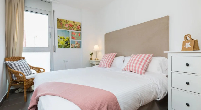 Апартаменты с 2 комнатами с балконом Apartamentos Cornellalux