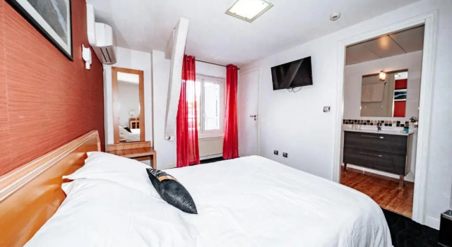 Номер Economy Hôtel Le Tivoli
