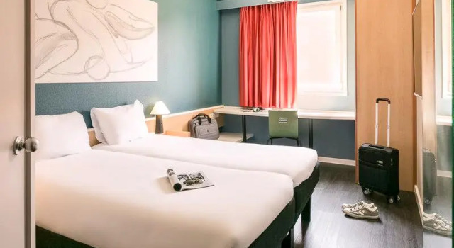Кровать в общем номере Ibis Madrid Getafe