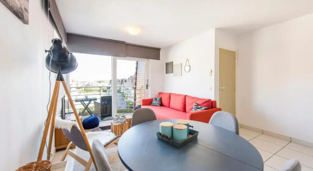 Апартаменты Modern Apartment with Terrace & public Pool