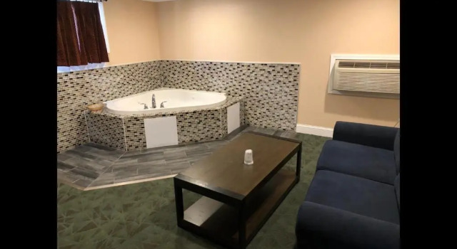 Skyview Motor Inn, Buchen Sie Hotel Johnston Rhode Island