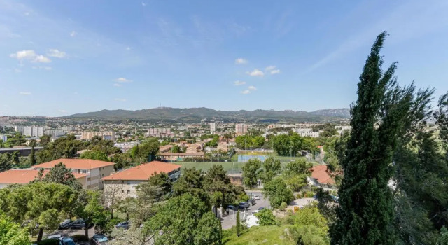 Appart N Suites: 1 chambre et séjour au CALME+ PARKING+ NETFLIX
