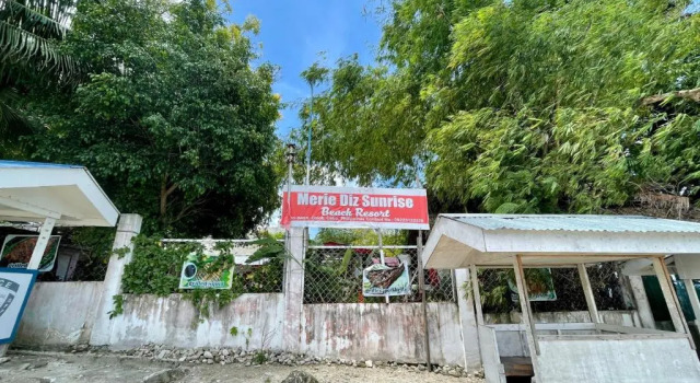 Merie Diz Sunrise Beach Resort, Book Resort Oslob Cebu