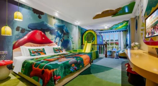 Семейный люкс The First World Hotel