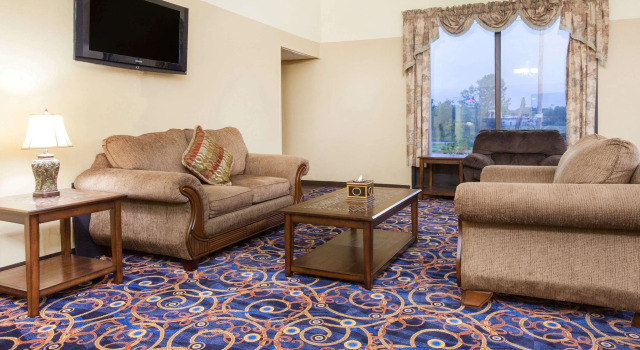 Days Inn Alma, Varaa Hotelli  