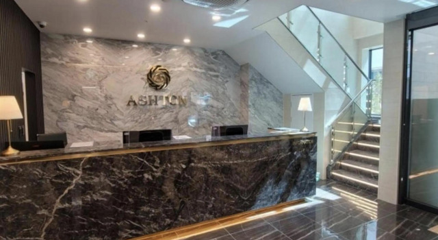 Ashton Hotel