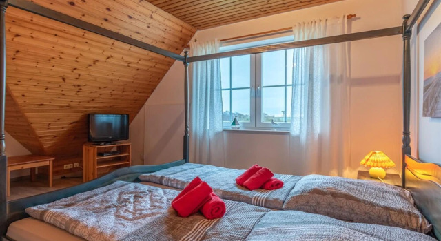 Awesome Home in Friedrichskoog-spitze With 2 Bedrooms and Wifi