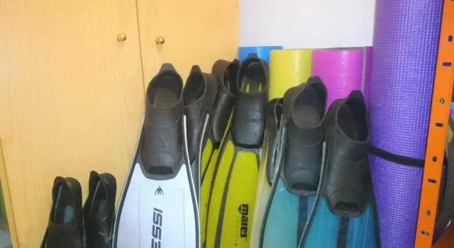 Апартаменты Bright spacious apartment, 2 min walk from beach