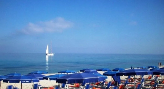 Residence Il Turistico, Varaa Hotelli Zambrone Calabria