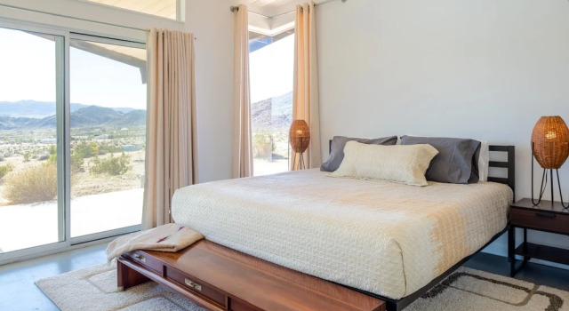 Las Alas Del Sol- A Desert Architectural Gem 2 Bedroom Home by RedAwning, Забронировать Дом для отпуска Джошуа-Три Joshua Tree National Park