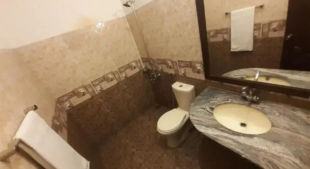 Номер Deluxe Gulberg Continental Hotel