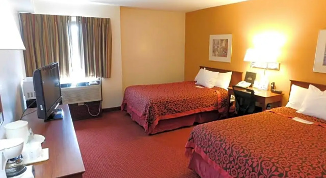 Номер Deluxe Days Inn & Suites by Wyndham Cedar Rapids