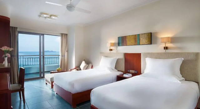 Двухместный номер Deluxe с балконом Tianze Beach Resort Sanya