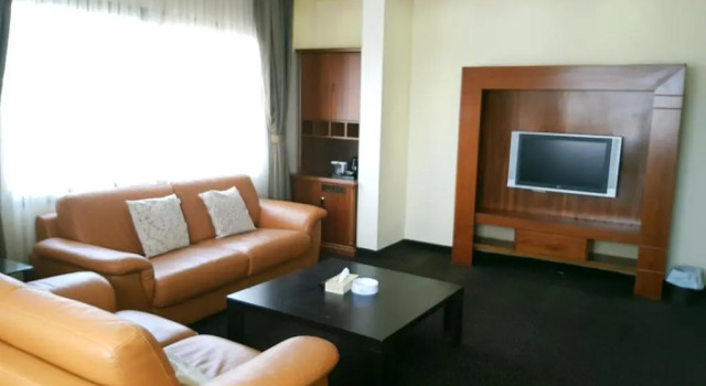 Suite Presidenziale Madisson Hotel
