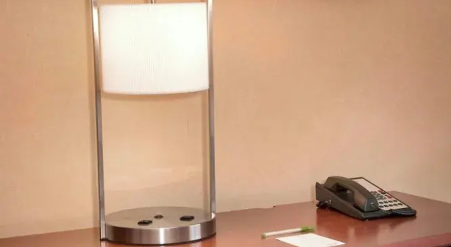 Двухместный номер Standard с балконом Courtyard By Marriott Hartford Windsor Airport