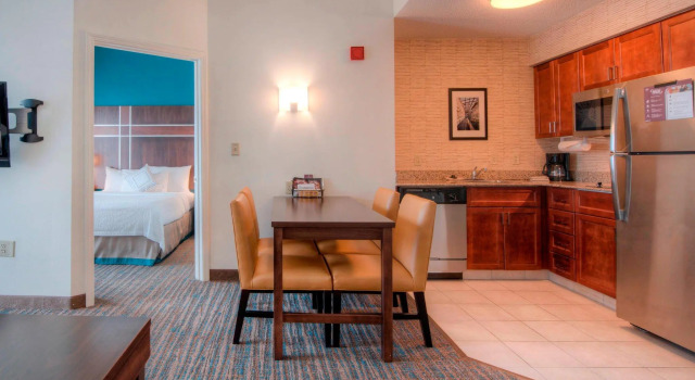 Двухместный люкс c 1 комнатой Residence Inn Charlotte Uptown