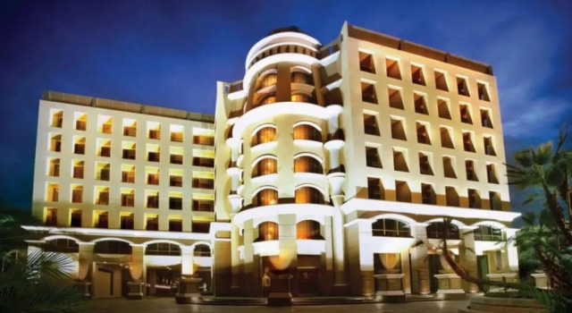 Maleewana Hotel & Resort, Buchen Sie Resort Bang Kruai 