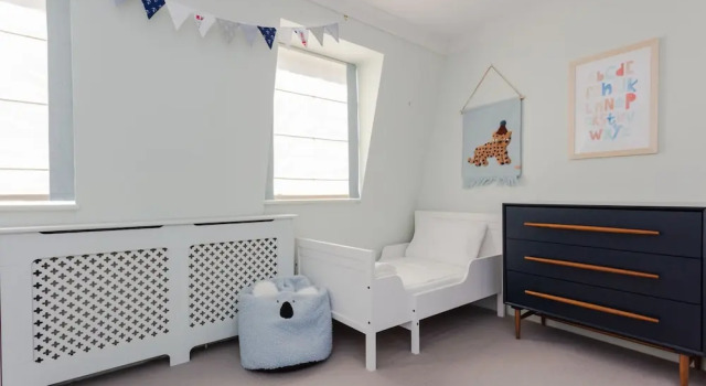 Коттедж Newly Refurbished 4 Bedroom House in East London