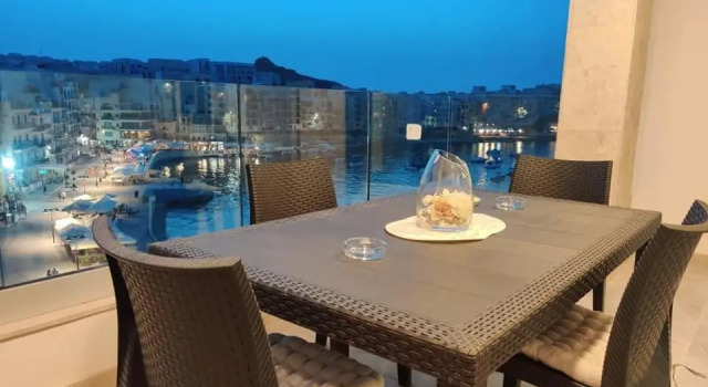 Апартаменты Beautiful, sea view 2 bedrooms apartment, Marsalforn, Gozo