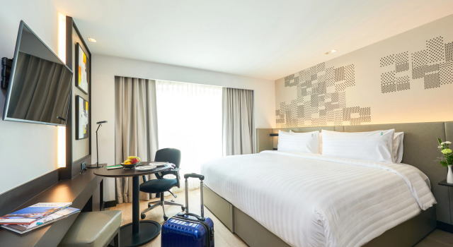 Narai Hotel (SHA Extra Plus)
