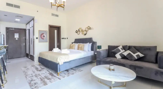 Elite LUX Holiday Homes - Sleek Urban Studio in Liwan Dubai
