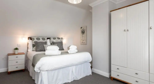 Angel Mews, Забронировать Отель Отели Пула с парковкой, рядом с Poole Yacht Club, Парковка