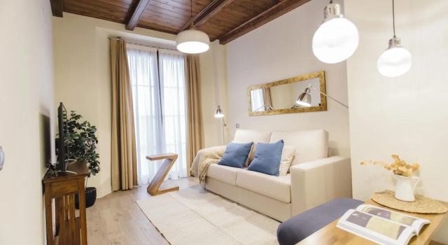Коттедж Standard One&Lux Byron Suites