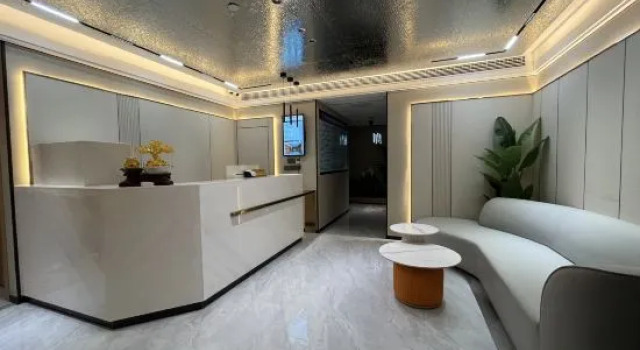 Zhushan Triumph Light Luxury Hotel, Prenota Hotel Hotel a Hubei con parcheggio, Parcheggio