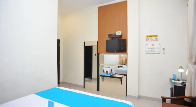 Airy Mataram Cakranegara Sriwijaya 80 Lombok, Boek Hotel Hotels in Lombok met parkeren, Parkeren