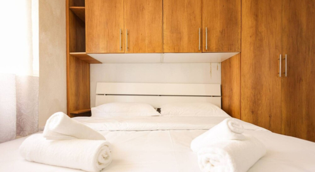 Palace Coast Apartment, Rezerwuj Apartament Hotele w Durres County z parkingiem, Parking
