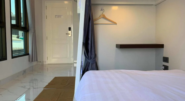 Кровать в общем номере (мужской номер) Rich8 Hostel