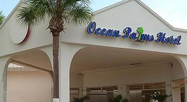 Номер Deluxe с видом на бассейн Days Inn by Wyndham St. Petersburg / Tampa Bay Area
