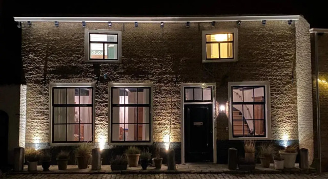Haven 1, Book Hotel Sluis 